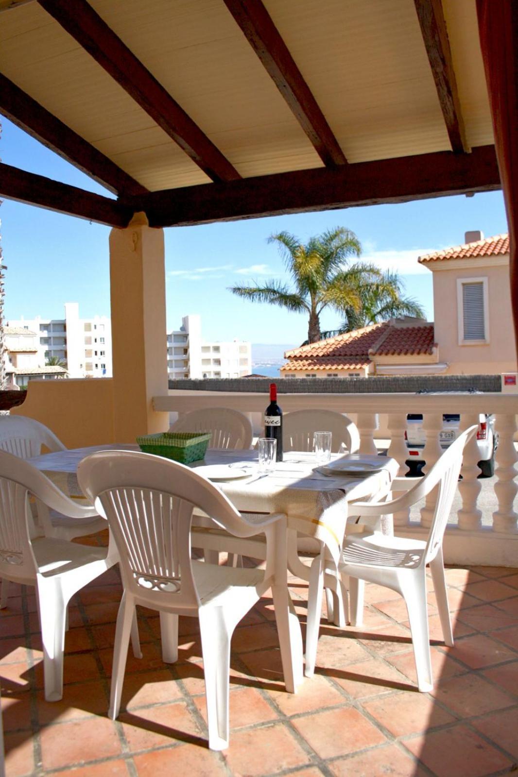 Bungalow Con Piscina 28 Гран Алакант Екстериор снимка