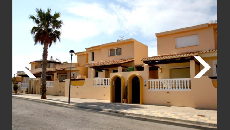 Bungalow Con Piscina 28 Гран Алакант Екстериор снимка